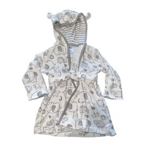 Baby’s carters bath robe